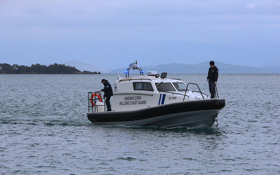 σάμος-συναγερμός-στο-λιμεναρχείο-για-561767209