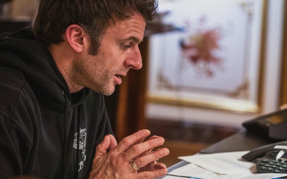 μακρόν-viral-οι-φωτογραφίες-του-γάλλου-προ-561761764