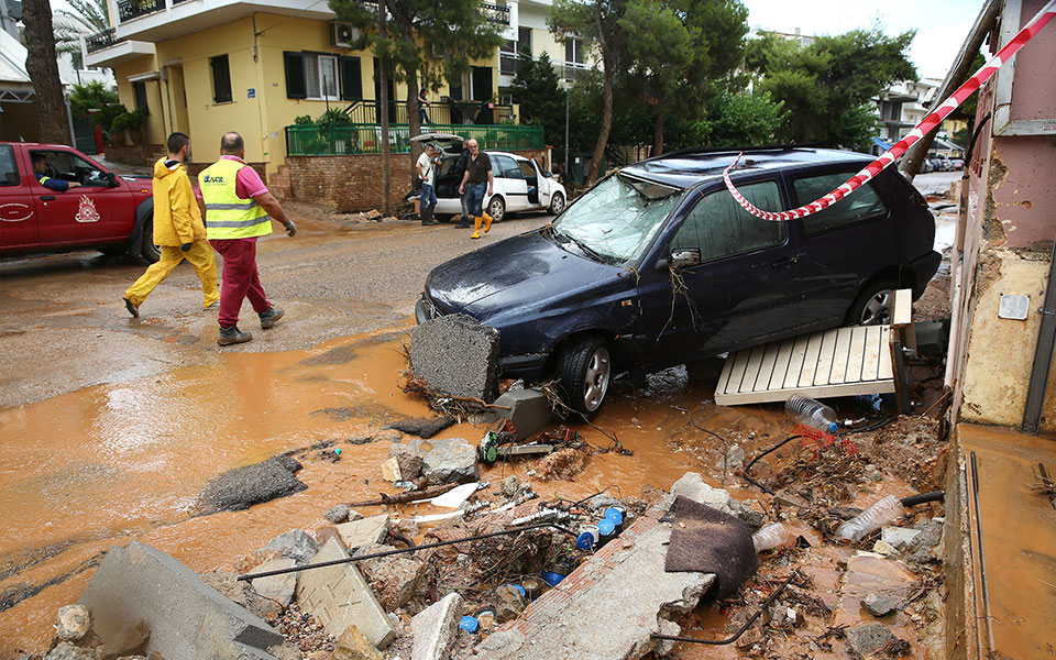 πλημμύρα-στη-μάνδρα-η-ώρα-του-εισαγγελ-561762688