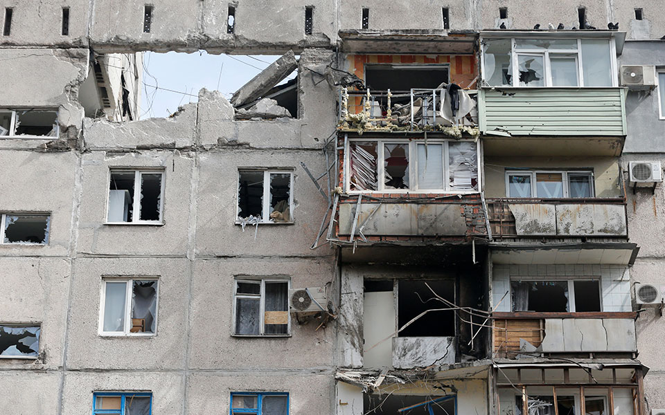 Πόλεμος στην Ουκρανία: Η ισοπέδωση της Μαριούπολης μέσα από 15 καρέ-1