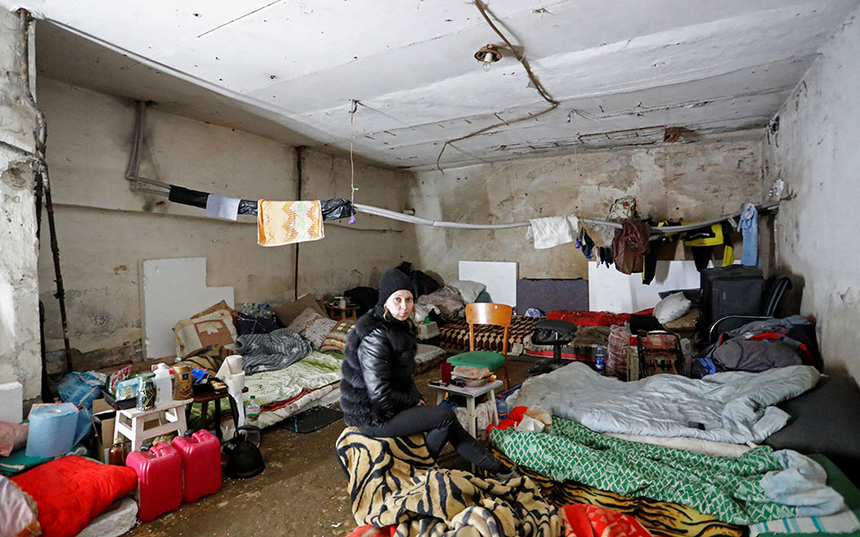 Πόλεμος στην Ουκρανία: Η ισοπέδωση της Μαριούπολης μέσα από 15 καρέ-8