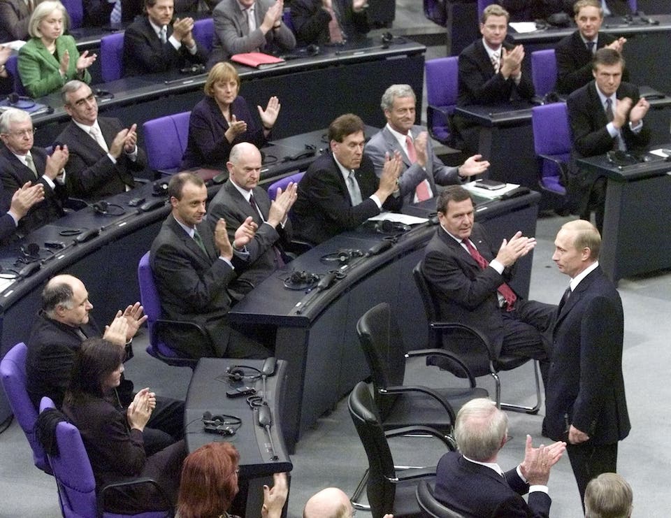 Η «δημιουργία» του Βλάντιμιρ Πούτιν: Οι New York Times ιχνηλατούν την πορεία του Ρώσου Προέδρου-1