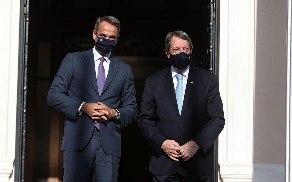 τηλεφωνική-επικοινωνία-μητσοτάκη-α-561761632