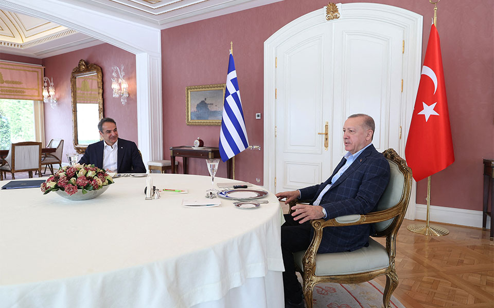 μαξίμου-σε-θετικό-κλίμα-η-συνάντηση-μη-561760756