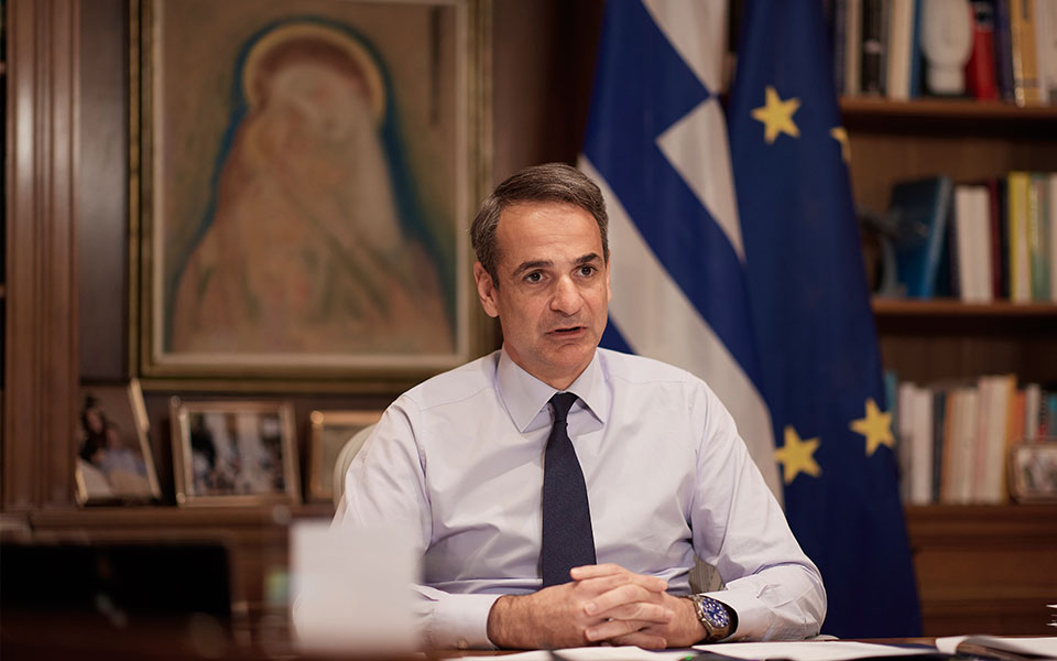 ο-κυριάκος-μητσοτάκης-ενημερώνει-του-561762718