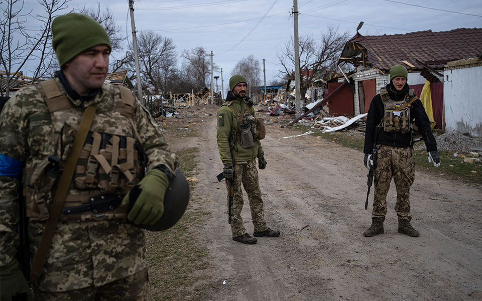 οι-ουκρανικές-δυνάμεις-ανακατέλαβαν-561782185