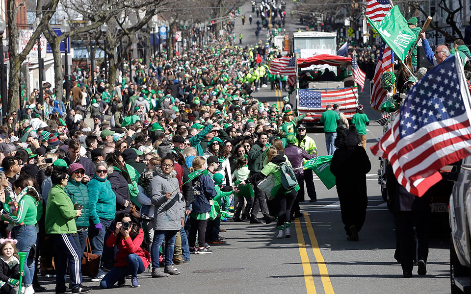 St. Patrick’s Day: Ποιος ήταν ο Άγιος Πατρίκιος και πώς γιορτάζουν σήμερα οι Ιρλανδοί-2