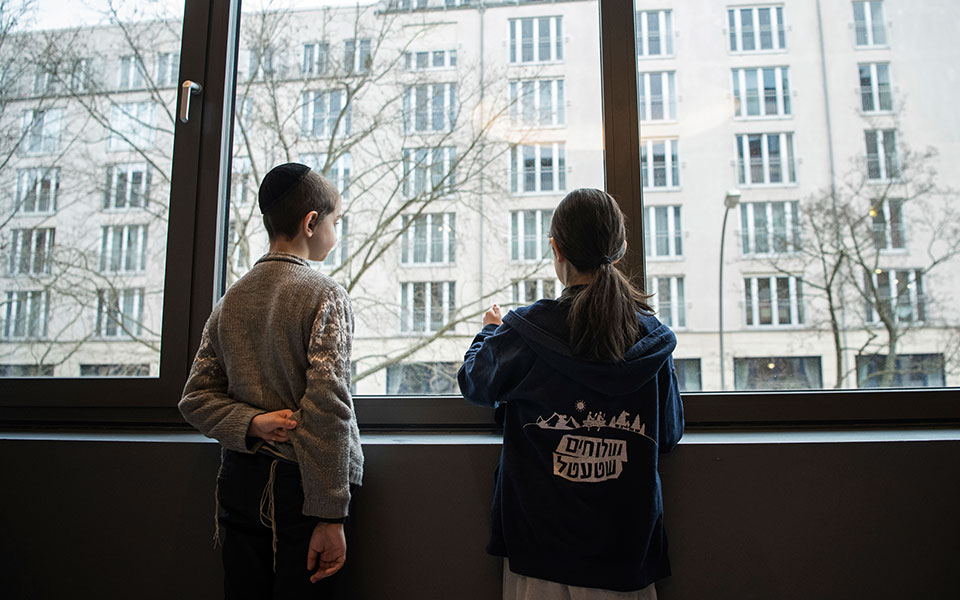 σε-σχολεία-της-ραφήνας-οι-πρώτοι-δύο-μα-561768607