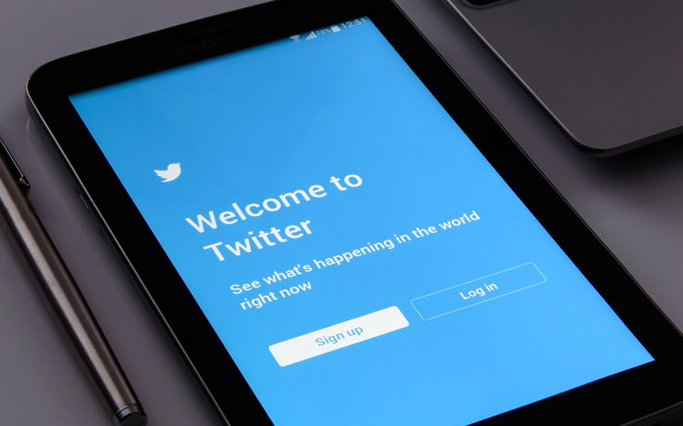 δημοσκόπηση-μασκ-στους-χρήστες-του-twitter-θ-561749773