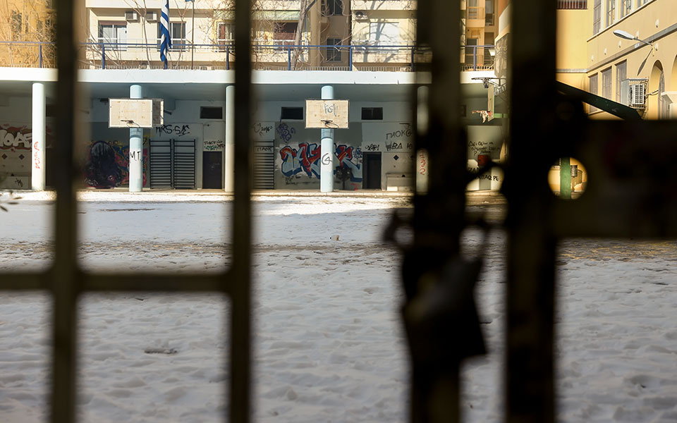 πατούλης-κλειστά-σχολεία-και-την-παρα-561755587