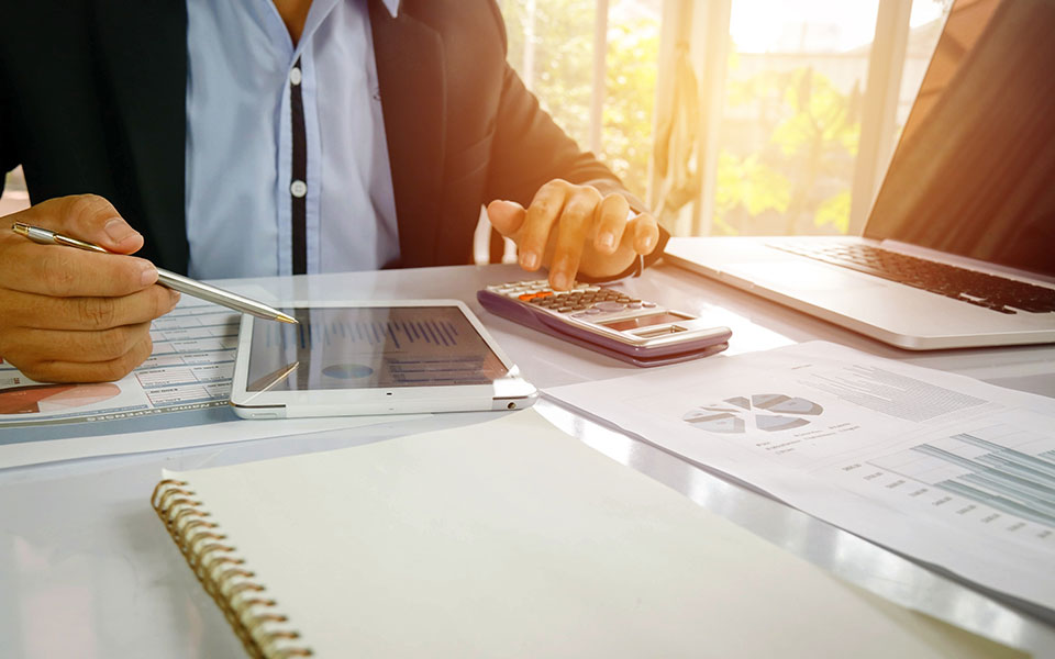 παρακολουθήστε-τις-επιχειρηματικές-561777688