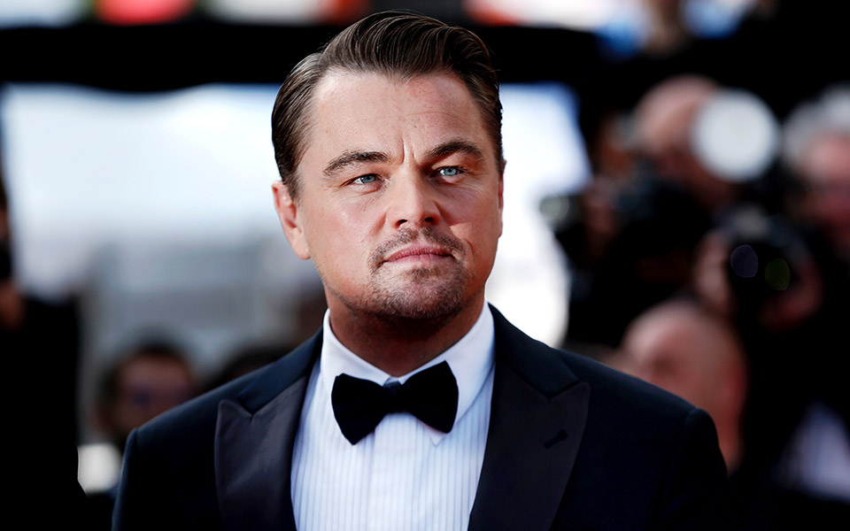 οταν-η-σάρον-στόουν-πλήρωνε-τον-μισθό-τ-561775594