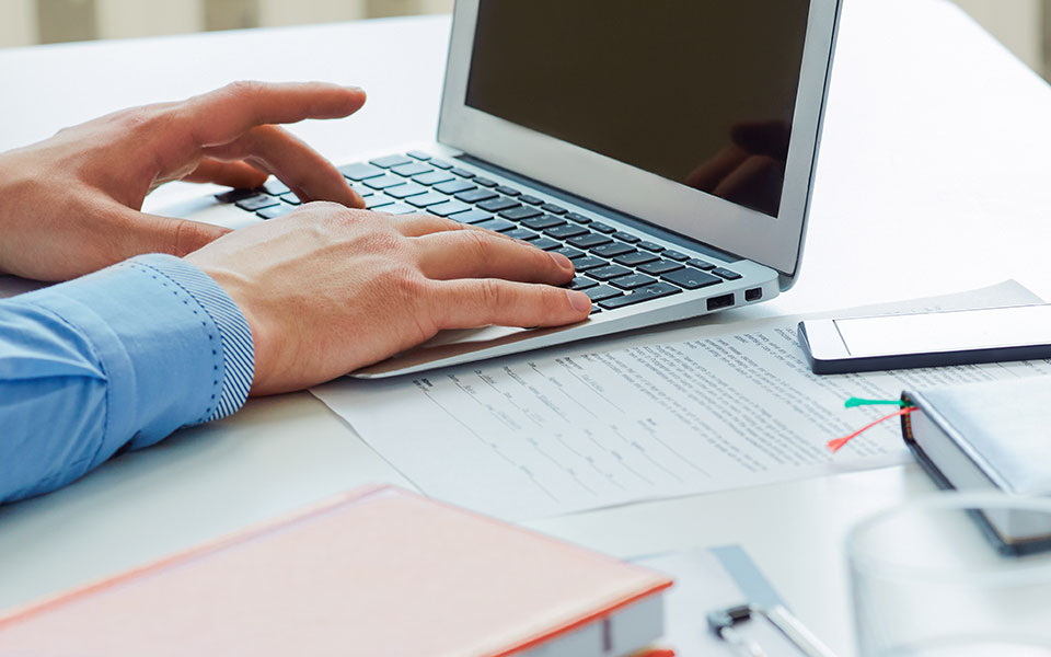 ορκωτός-ελεγκτής-ένα-παρεξηγημένο-561759907