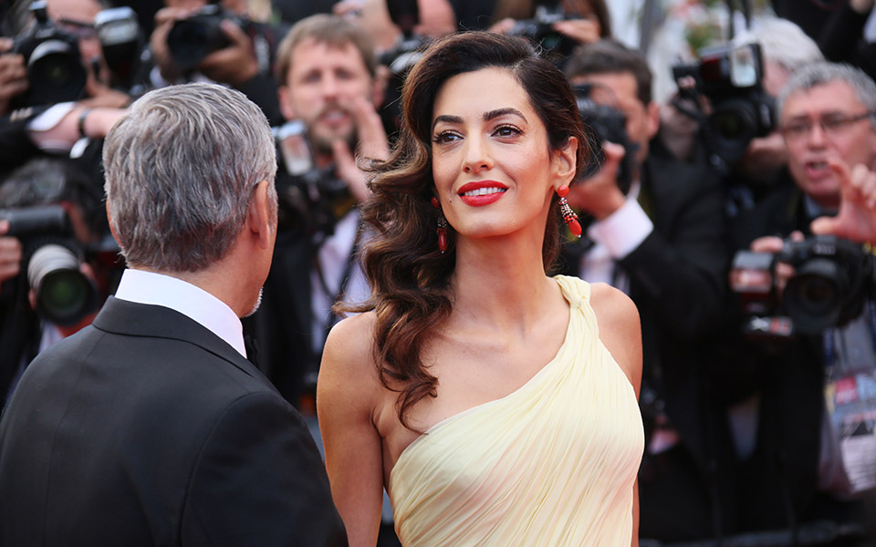 η-αμάλ-κλούνεϊ-και-η-ζαχρά-τζόγια-μεταξ-561752125