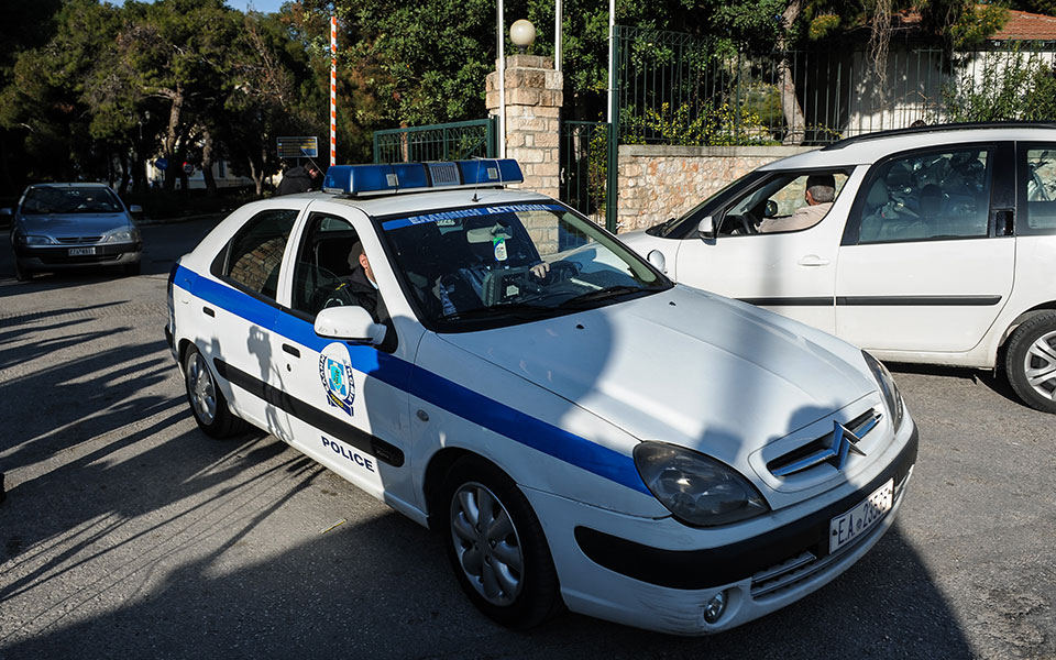 βόλος-ένοπλη-ληστεία-σε-σούπερ-μάρκετ-561778012