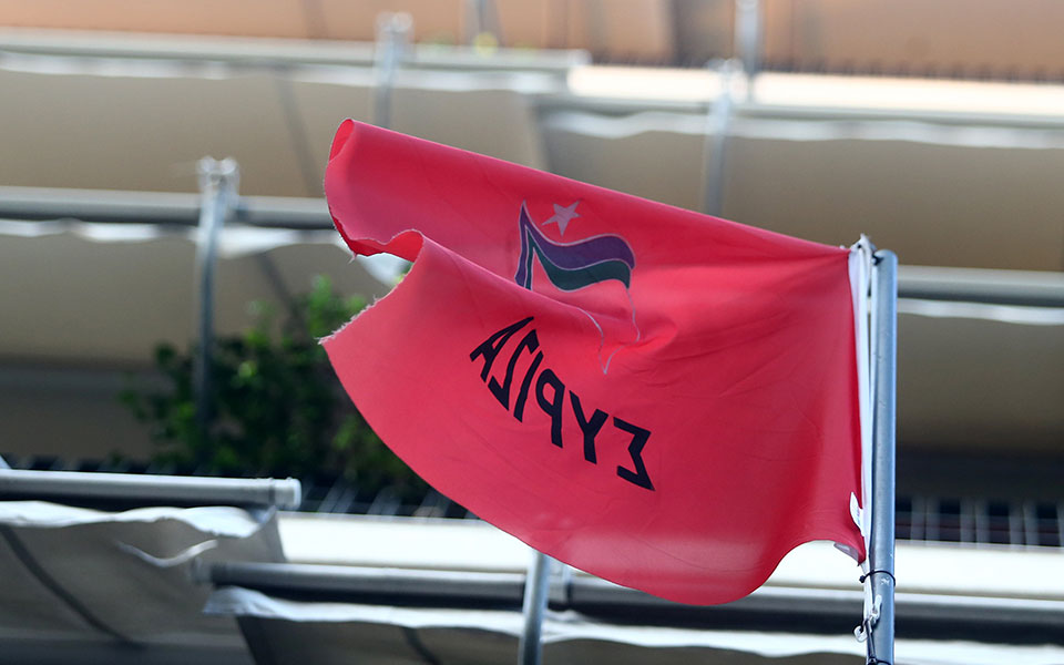 συριζα-η-ελληνική-επανάσταση-θυμίζει-561778165