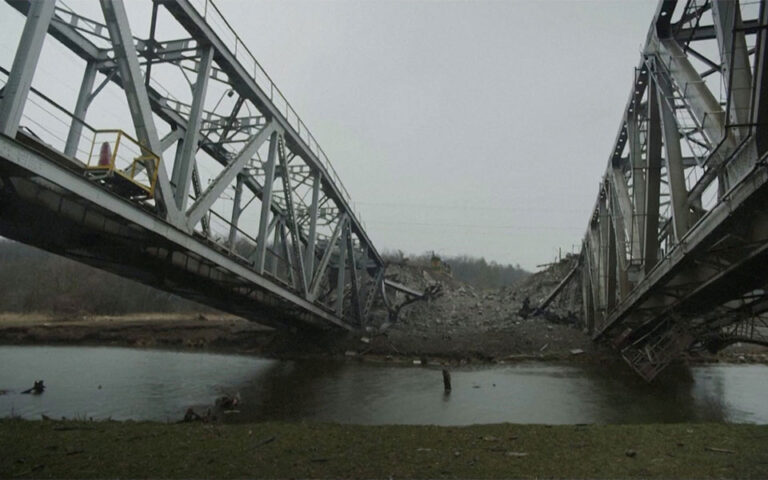 πόλεμος-στην-ουκρανία-λεπτό-προς-λε-561784972
