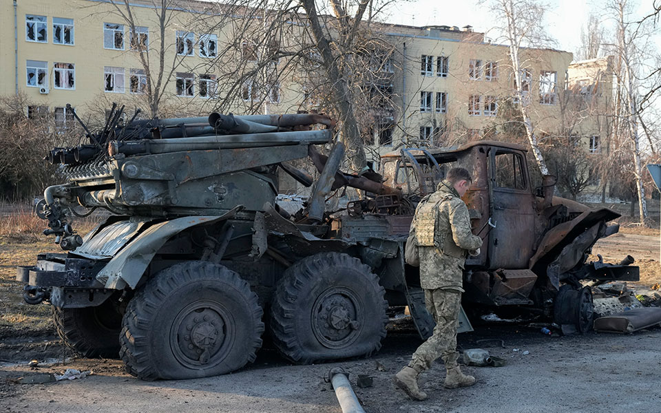 ανταλλαγή-αιχμάλωτων-μεταξύ-ουκρανί-561777973