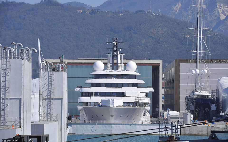 Ιταλία: Μυστήριο με γιοτ 700 εκατομμυρίων που φέρεται να ανήκει στον Πούτιν-1