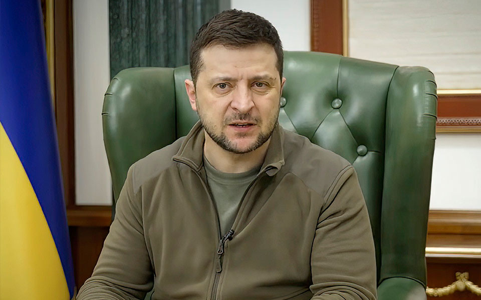 ζελένσκι-σχεδόν-125-000-άνθρωποι-έχουν-απομ-561760708