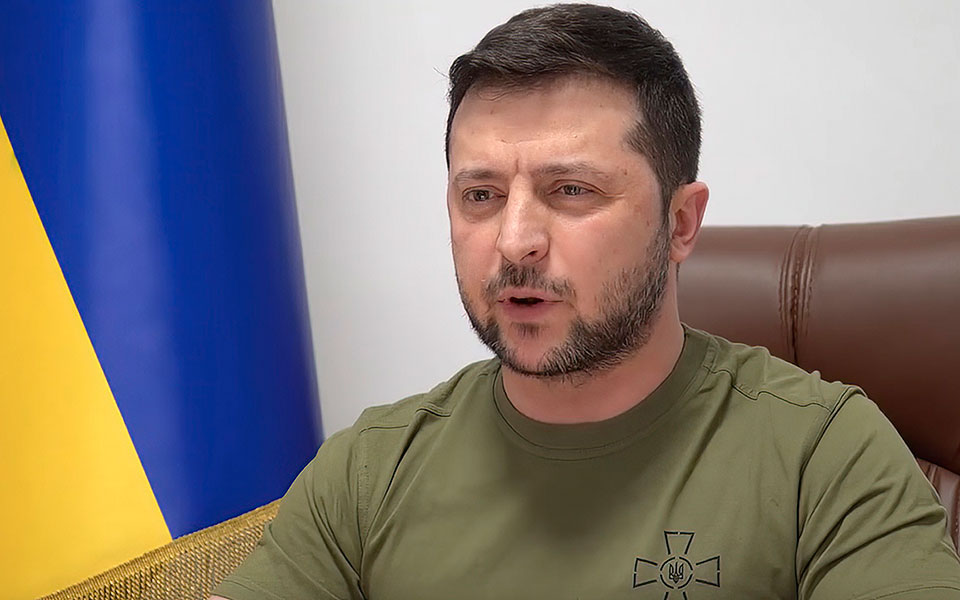 ζελένσκι-και-ουκρανικός-λαός-προτείν-561766957