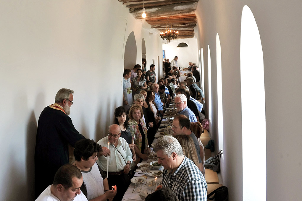 Τα πιο ξεχωριστά έθιμα του Πάσχα που αξίζει να ζήσετε-2