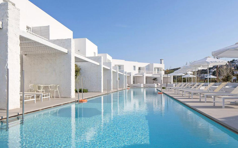 στο-χαρτοφυλάκιο-της-smerc-το-5άστερο-ξενοδ-561788944