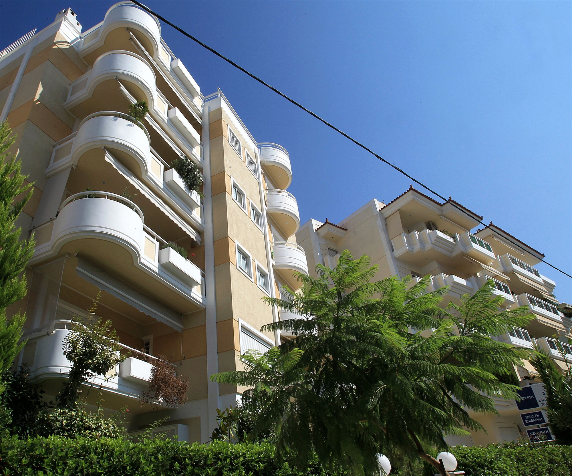 αττική-στα-1-880-ευρώ-τ-μ-η-μέση-τιμή-πώληση-561796042