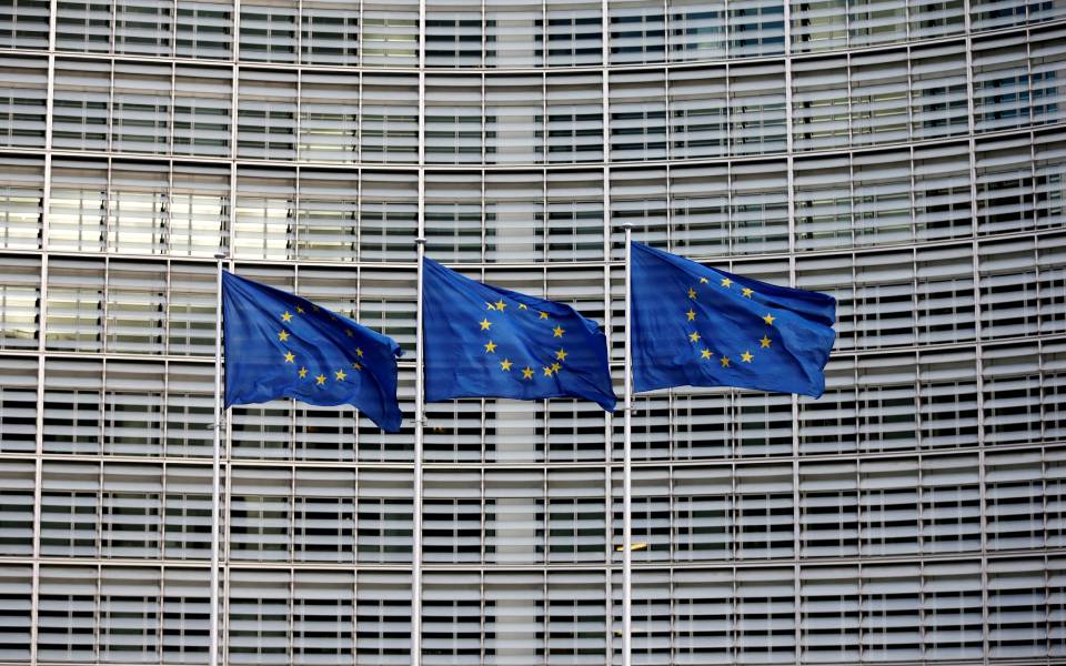 ε-ε-συγκεντρώνει-αποθέματα-για-το-ενδε-561796621