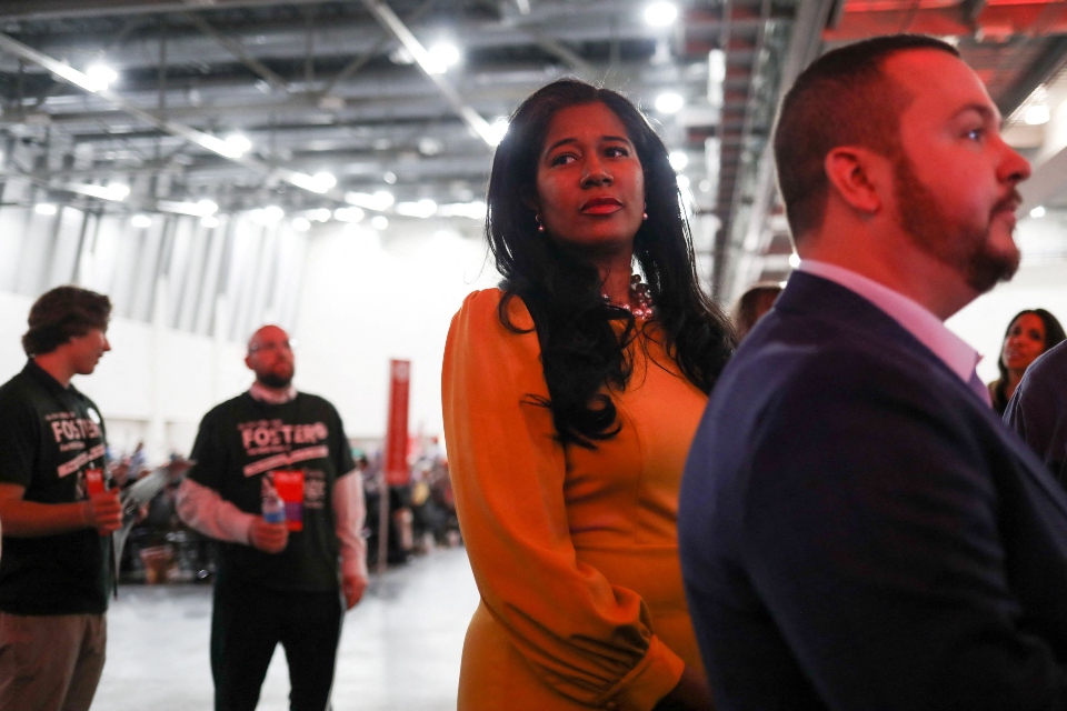 Η Ρεπουμπλικανή Κριστίνα Κάραμο και οι καλλιτέχνες του Σατανά-1