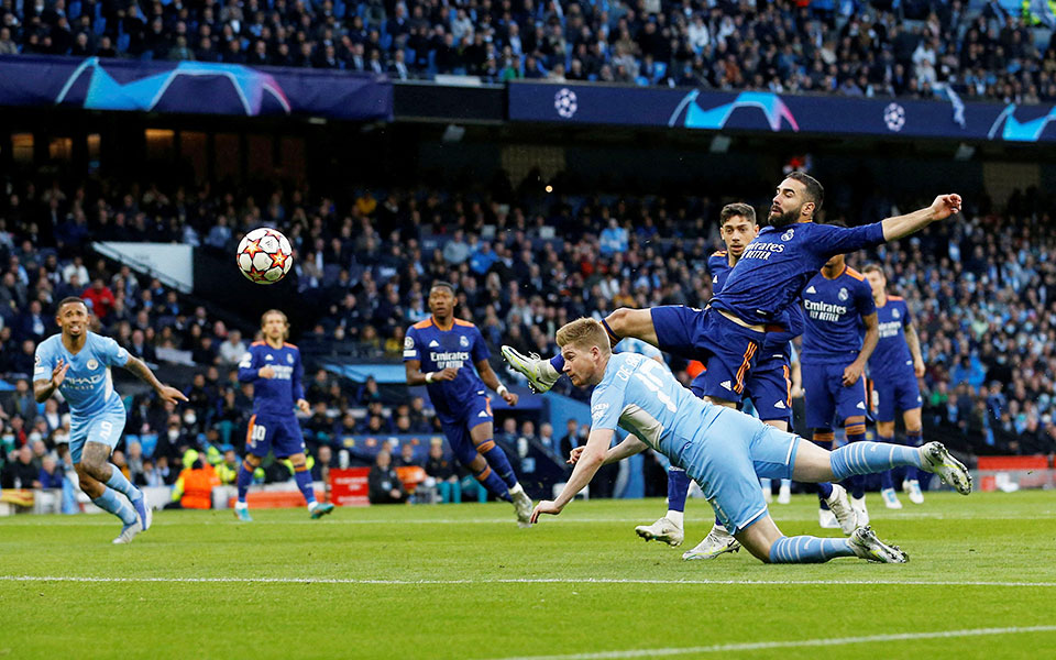 ποδόσφαιρο-οι-συγκρίσεις-προκαλούν-μ-561834373