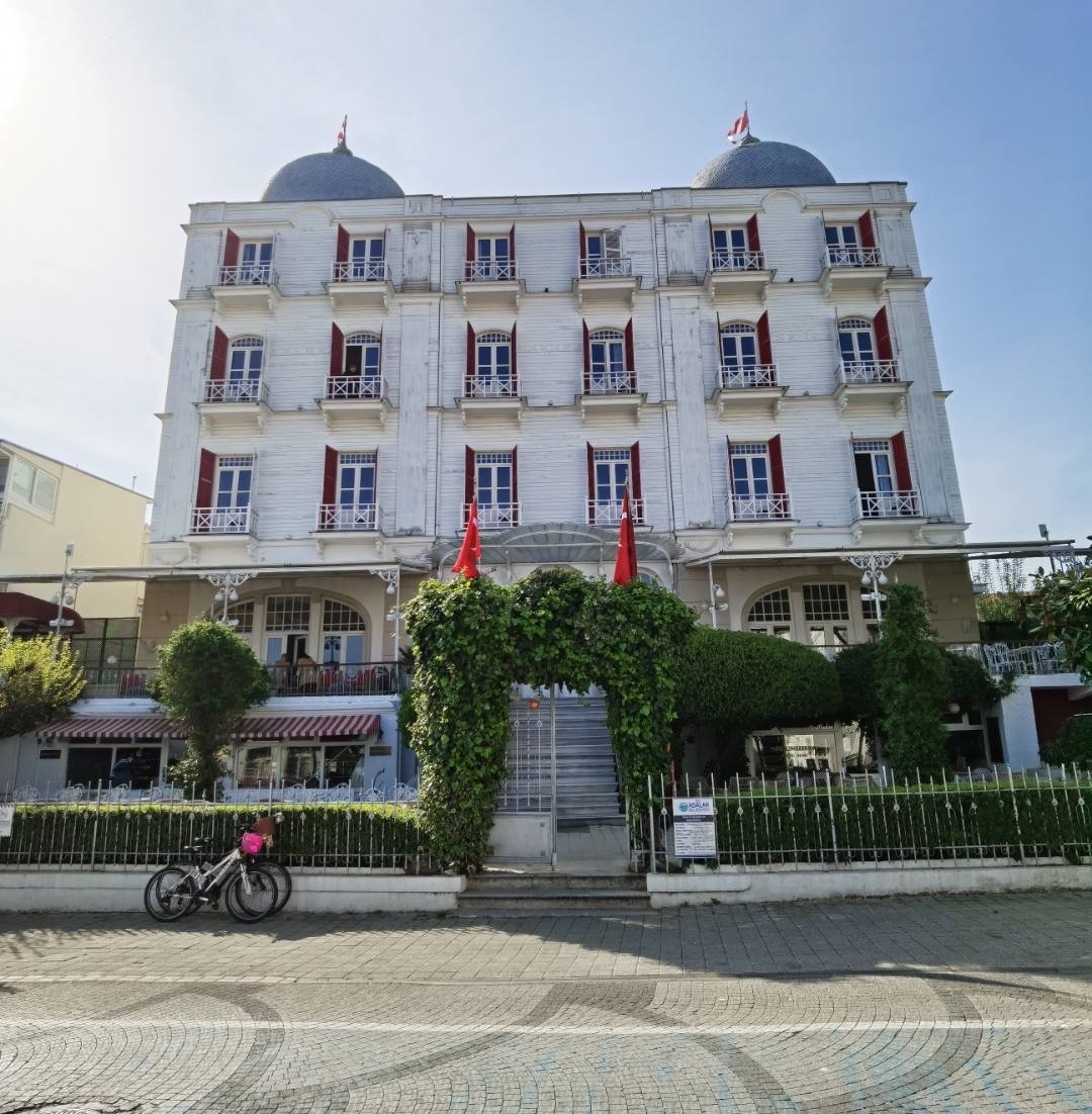 ο-αη-γιώργης-κουδουνάς-στην-πρίγκηπο-π-561828628