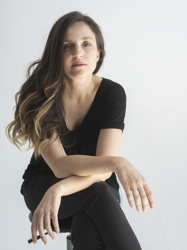 Η σκηνοθέτις Ελενα Μαυρίδου στην «Κ»: Το περίπλοκο σύμπαν της μητρότητας-1