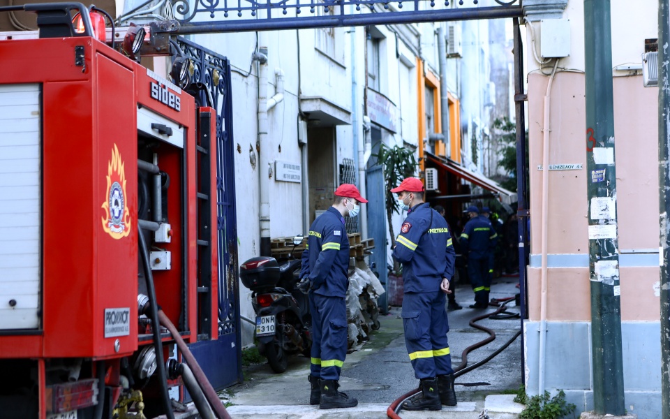 φωτιά-τώρα-σε-διαμέρισμα-στον-νέο-κόσμ-561823465