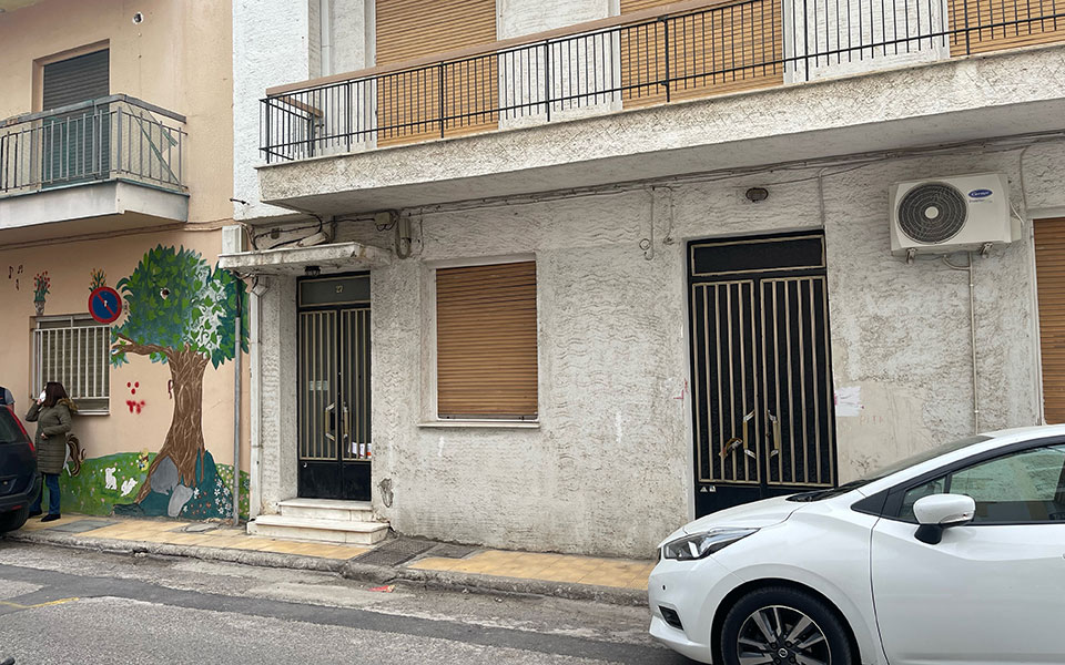 λουλούδια-και-κεράκια-για-την-9χρονη-τζ-561788578