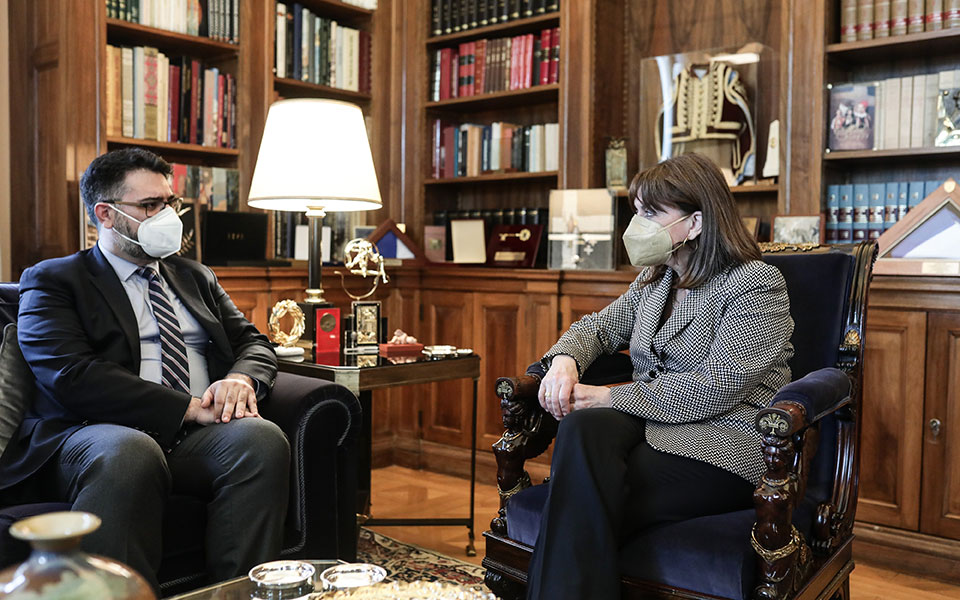 μαριούπολη-και-ομογένεια-στο-κέντρο-τ-561791275