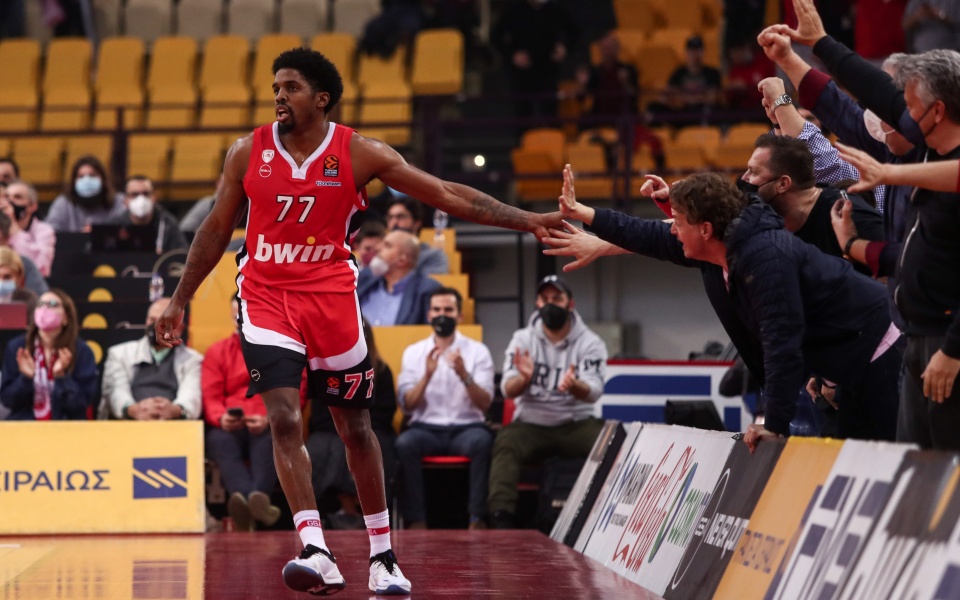 ολυμπιακός-μπαρτσελόνα-73-66-κλείδωσαν-561790234