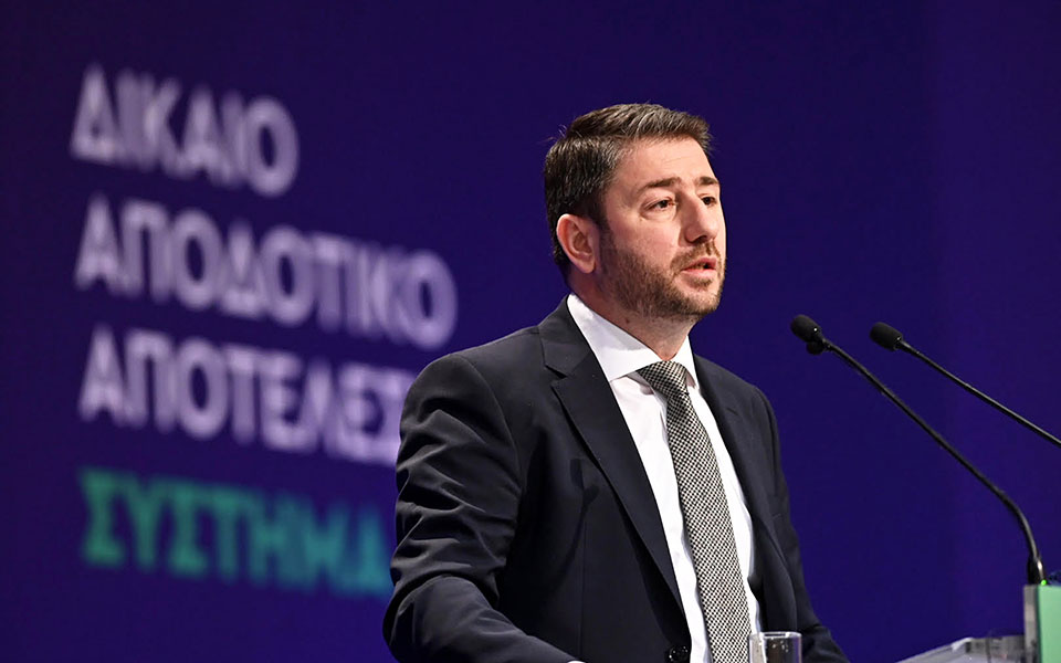 πασοκ-το-όνομα-σε-εσωκομματικό-δημοψή-561794368