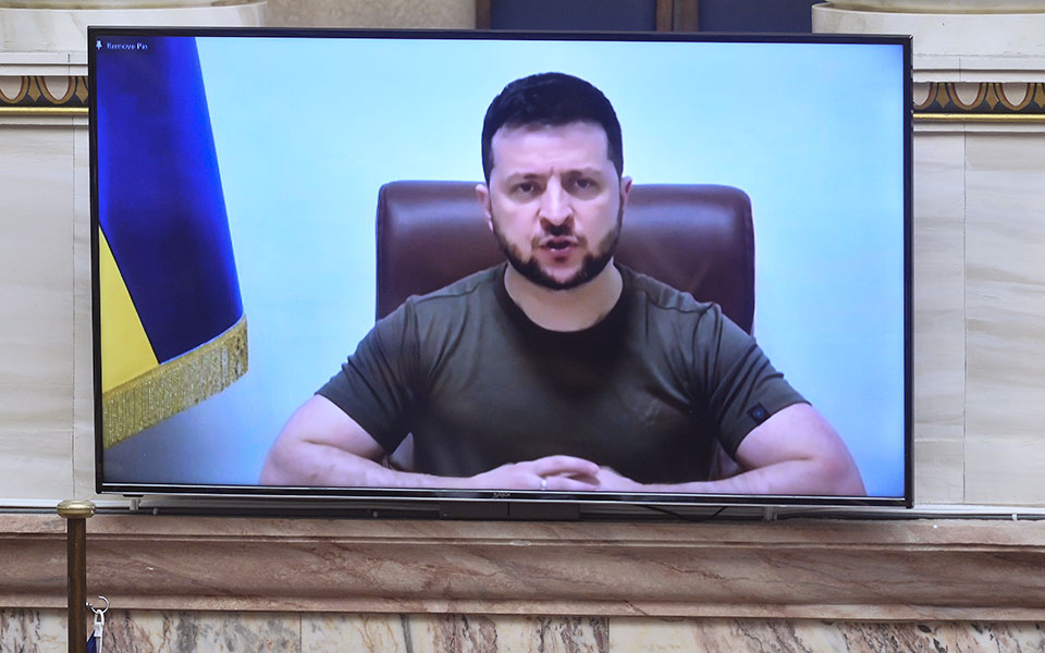 ζελένσκι-η-εξόντωση-των-ουκρανών-στρα-561800089