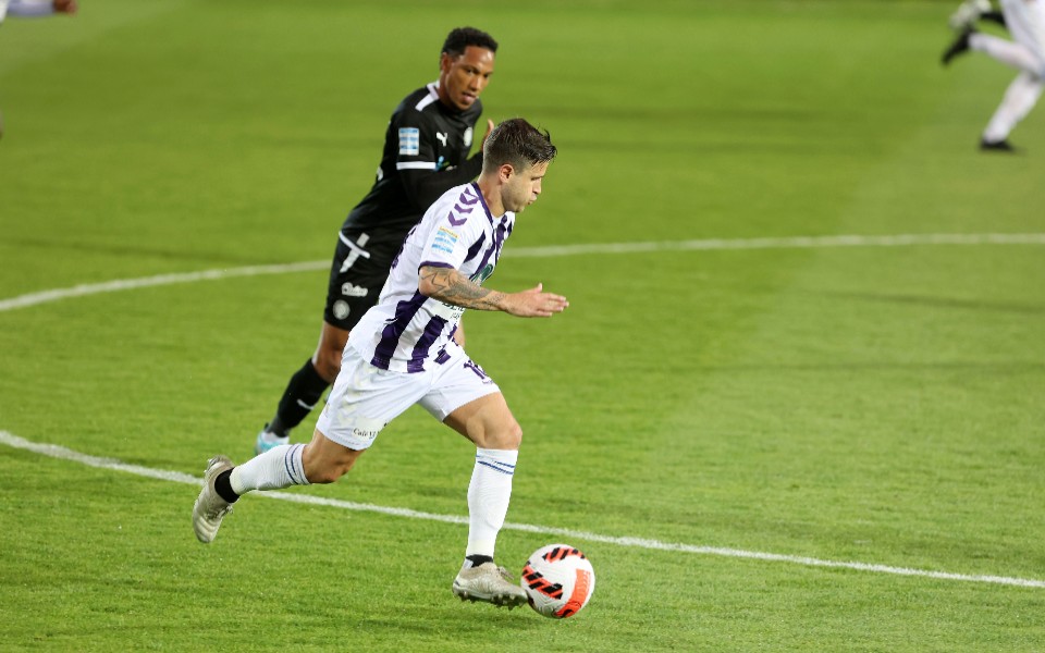 σούπερ-λιγκ-1-πλέι-άουτ-μάχη-για-την-α-561803872