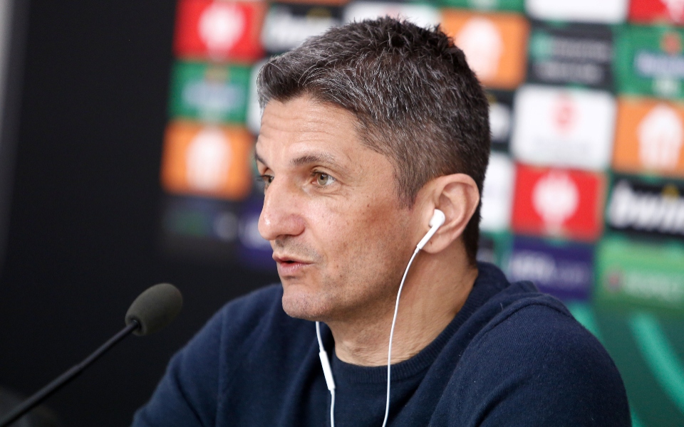 λουτσέσκου-πρέπει-να-δείξουμε-αποφα-561809422