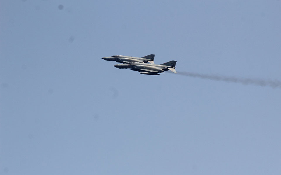 Συνεκπαίδευση μονάδων Ελλάδας και Γαλλίας ανοιχτά της Κρήτης (εικόνες – βίντεο)-4