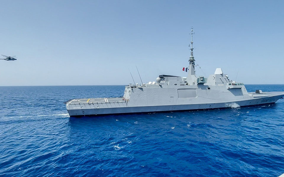 Συνεκπαίδευση μονάδων Ελλάδας και Γαλλίας ανοιχτά της Κρήτης (εικόνες – βίντεο)-7