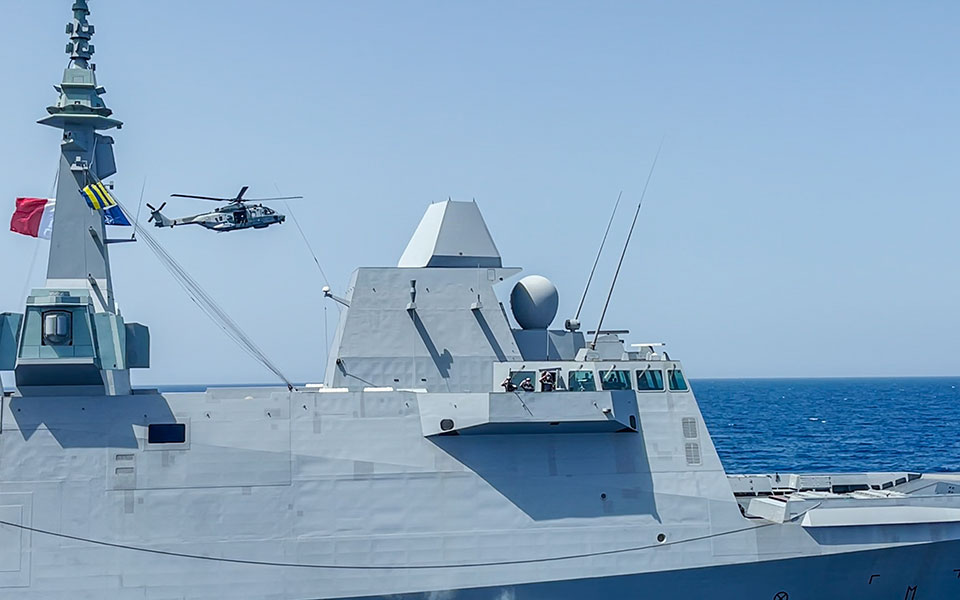 Συνεκπαίδευση μονάδων Ελλάδας και Γαλλίας ανοιχτά της Κρήτης (εικόνες – βίντεο)-9