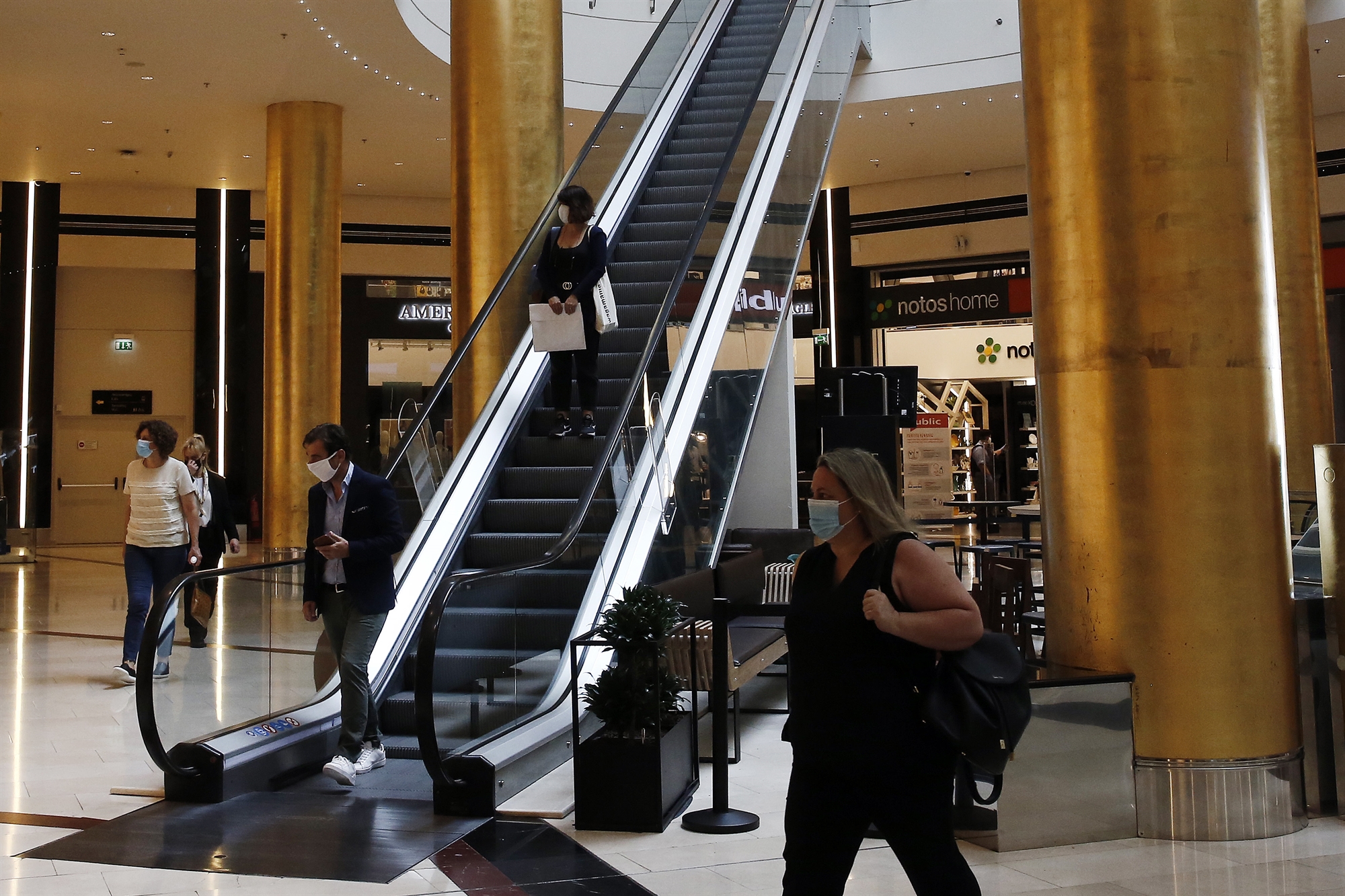 χωρίς-πλαφόν-στα-επαγγελματικά-ενοίκ-561820621