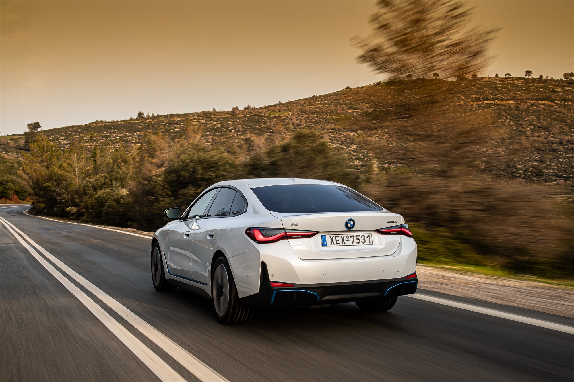 BMW i4: σπορ, «πράσινη» και premium-1