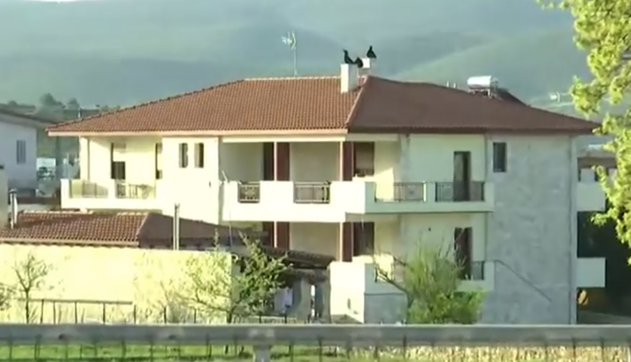 δολοφονία-σκαφτούρου-γρίφος-η-ταυτότ-561828664