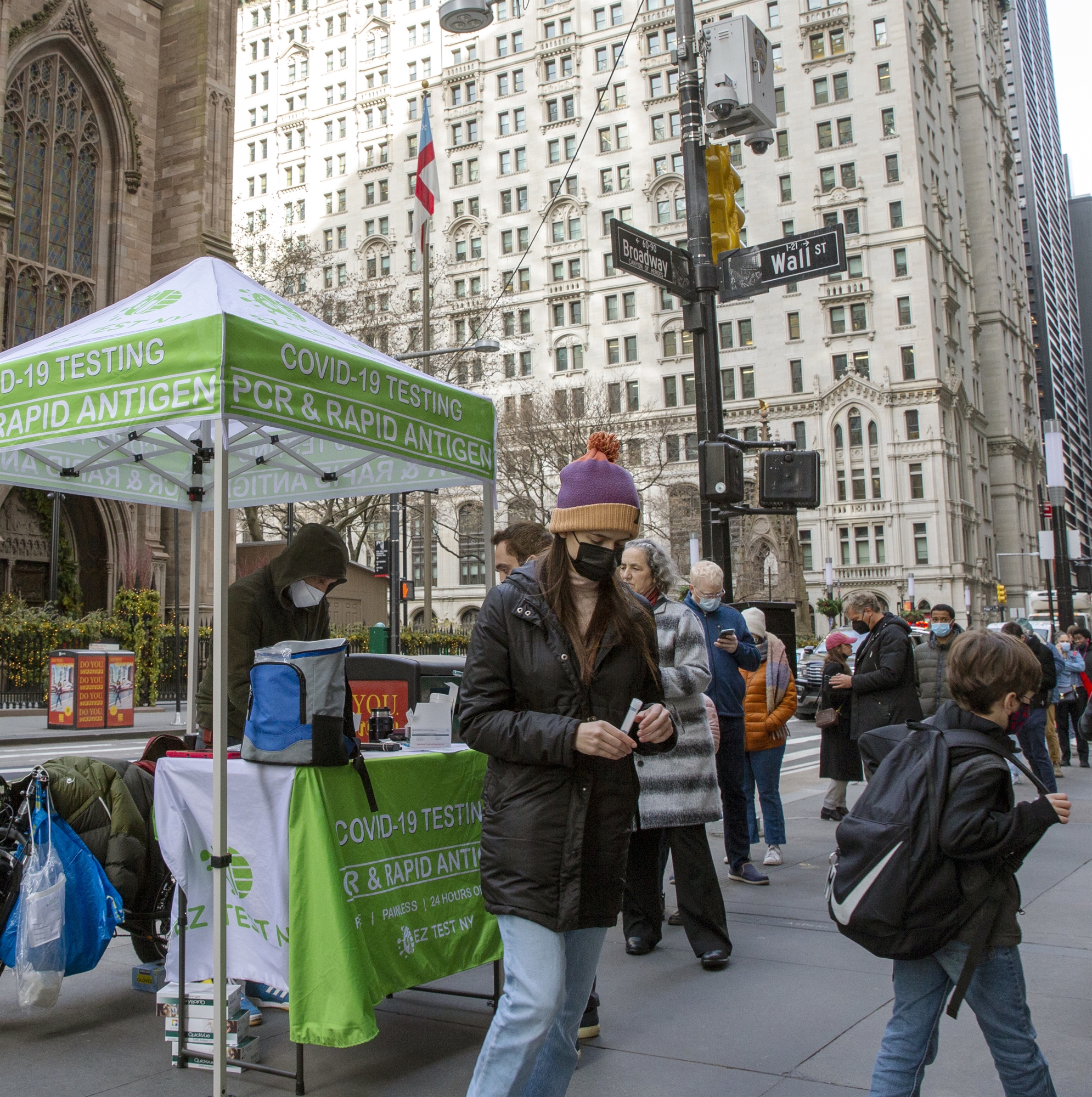 πόσο-αλήθεια-κινδυνεύουμε-από-την-covid-561818449