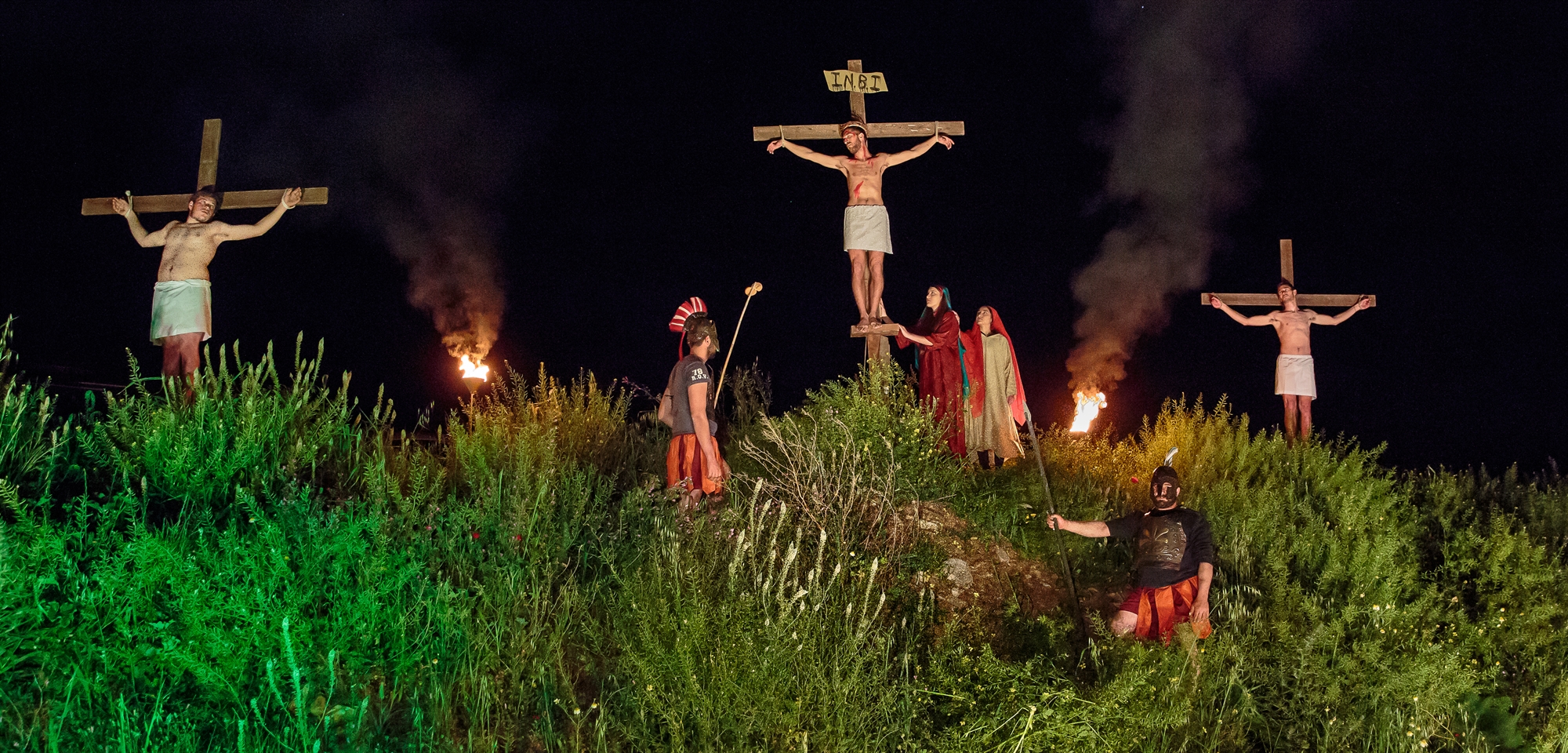 τα-πάθη-του-χριστού-ζωντανεύουν-561815743