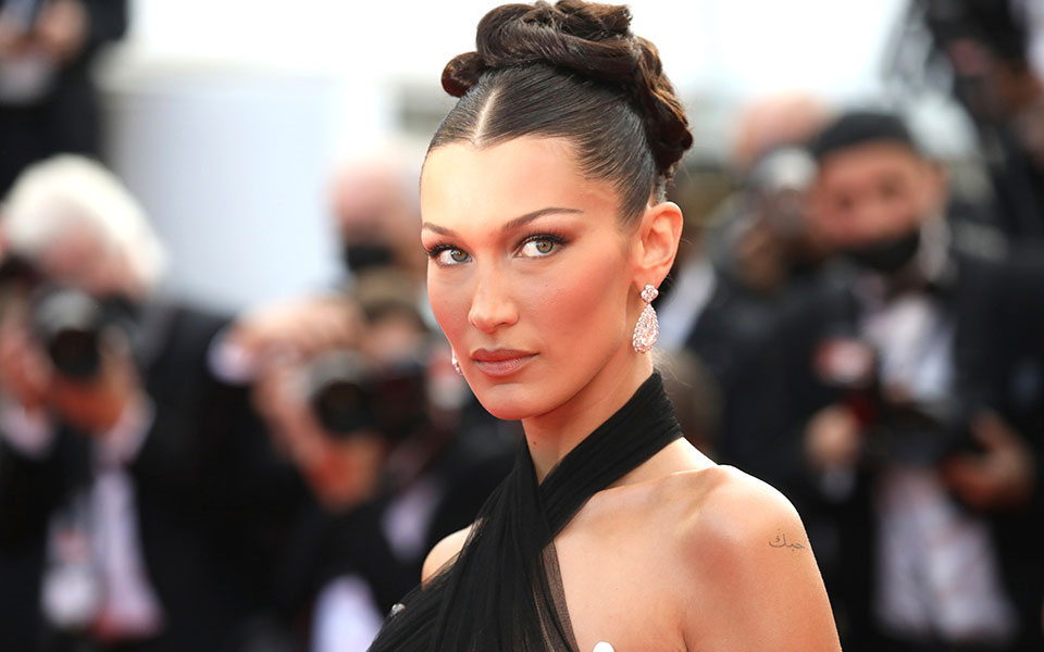 μπέλα-χαντίντ-ντεμπούτο-στην-υποκριτ-561795169